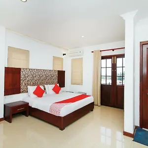 Hotel Queensbury Malabe, Kaduwela